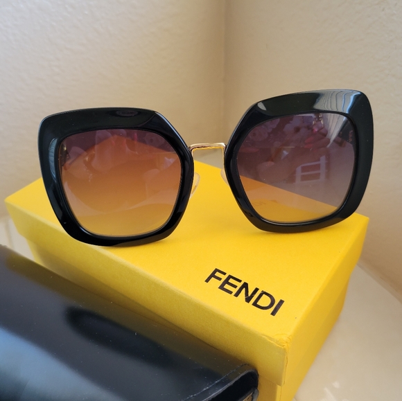 Fendi Accessories - Fendi Sunglasses